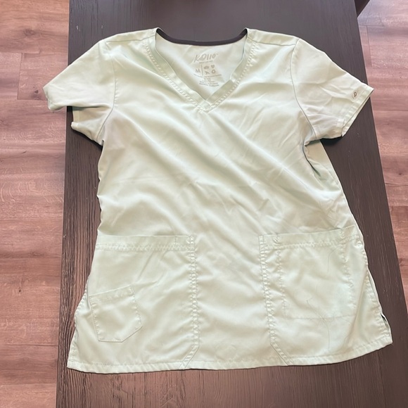 Lime Green Scrub Top - Picture 1 of 2